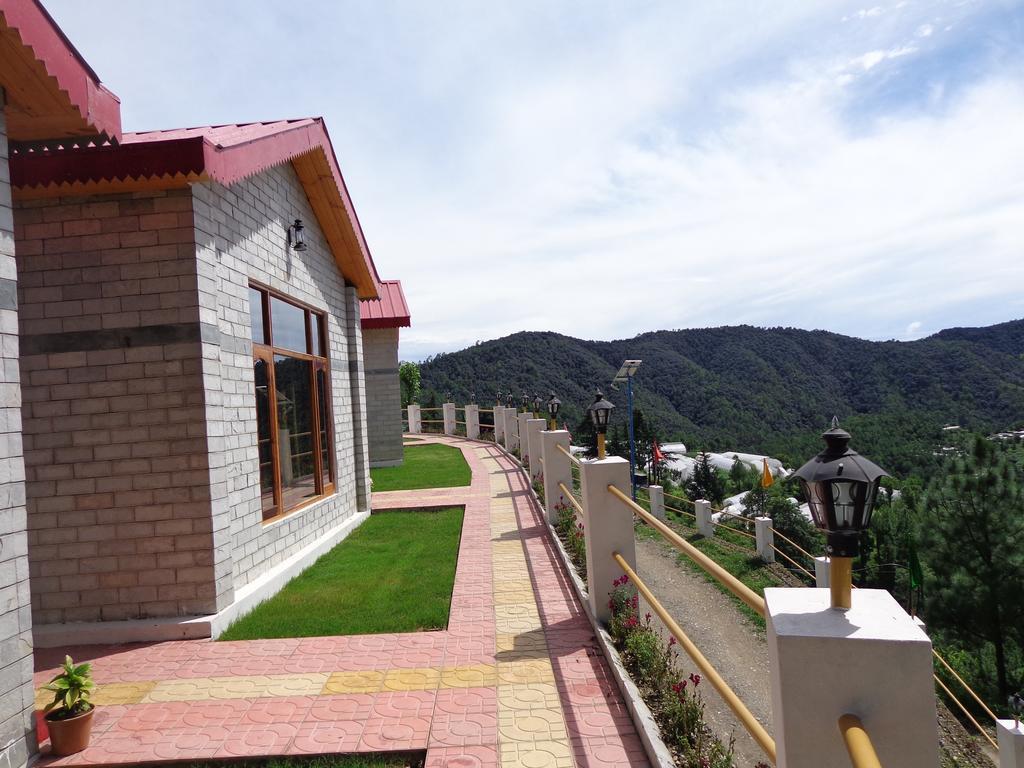 Village Live In Resort Чейл Экстерьер фото